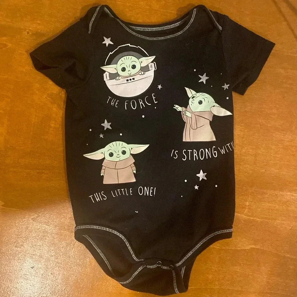 Baby Yoda onesie!mandalorian/Star Wars brand!Size 24m worn once!Smoke free home!